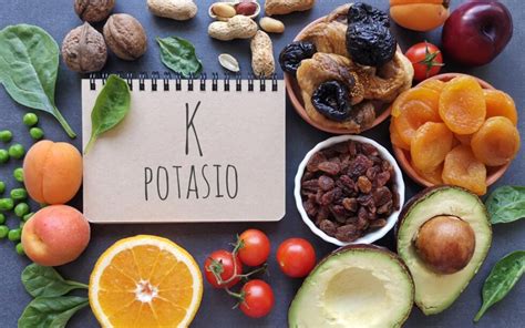 Gráfico comparativo del contenido de potasio, proteína y fibra en una taza de porotos Mung frente a otras legumbres.