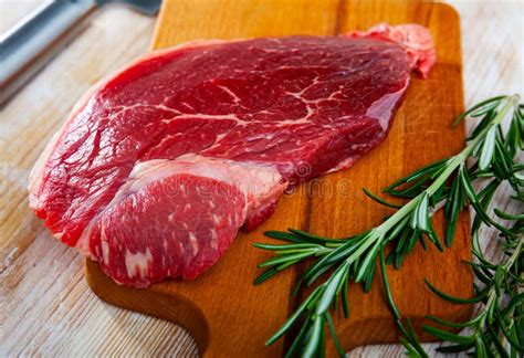 Esquema de preparación de carne deshuesada y rellena