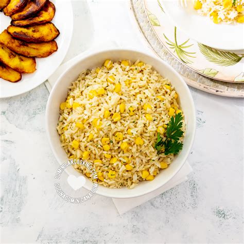 Arroz amarillo con maíz y calabaza