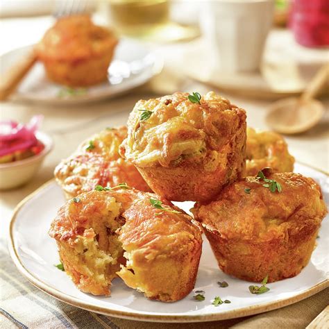 Ingredientes variados para dar sabor a los muffins salados.