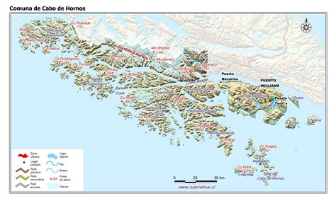 Cabo de Hornos visto desde la Estación Chilena, destacando su faro y el entorno rocoso.