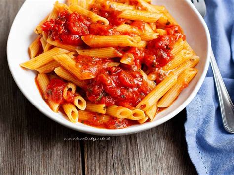 Plato de Penne a la Arrabbiata con su salsa roja