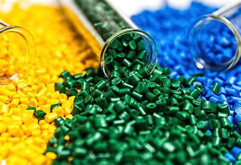 Esquema de producción de pellets de plástico a partir de reciclaje