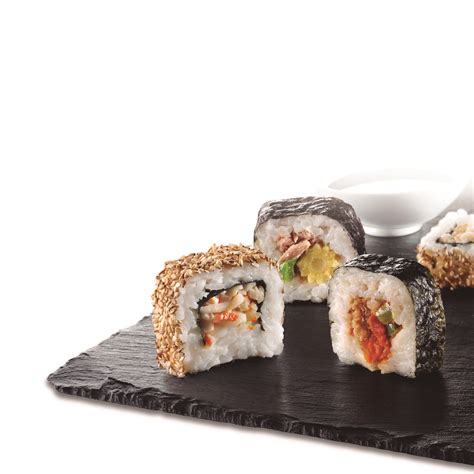 Galería de imágenes de los rolls más populares de Sakana Sushi.