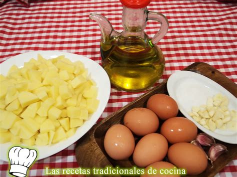 Ilustración antigua de patatas y huevos, representando los ingredientes básicos de la tortilla