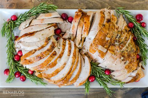 Pechuga de pavo horneada con cobertura dorada y crujiente