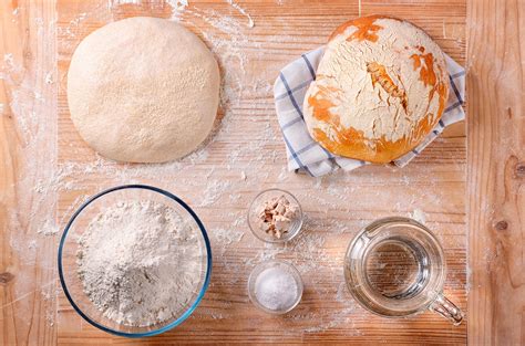 Esquema de los cuatro ingredientes pilares del pan: harina, agua, levadura y sal.