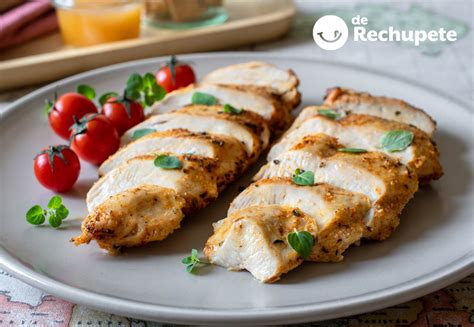 Foto de pechugas de pollo rellenas listas para cocinar al vapor
