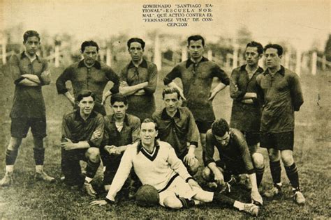 Fotografía histórica de los primeros equipos de fútbol en Manizales o del equipo Deportes Caldas de 1948