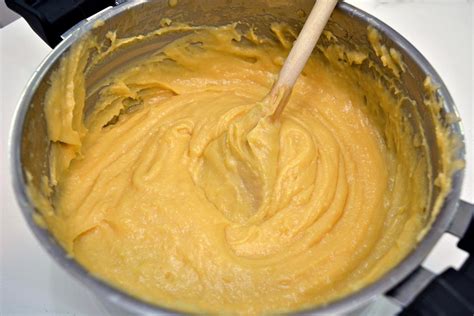 Esquema de cómo hornear la masa choux para asegurar su esponjosidad y crocancia
