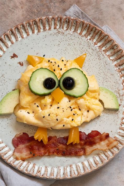 ilustraciones de desayunos con huevos divertidos para niños