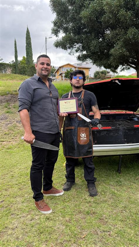 Foto de Joffre Mora y César Rivadeneira, fundadores de Asados Ecuador