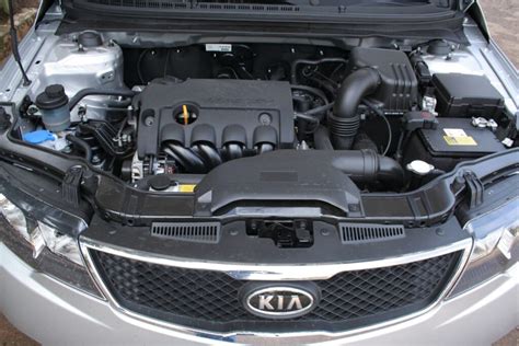 Esquema técnico de un motor Kia Cerato