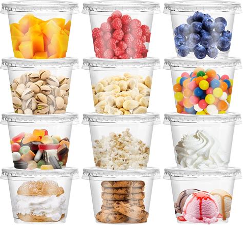Ilustración mostrando diferentes tipos de tapas para vasos de helado, incluyendo una con orificio para pajita y otra de ajuste seguro.