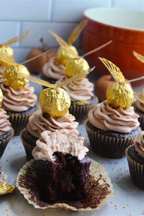 Ejemplos de decoración temática de cupcakes de Harry Potter.