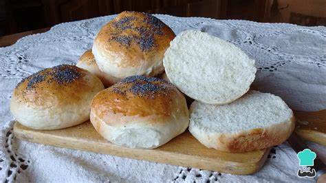 Variedad de panes para hamburguesa, incluyendo pan clásico, rectangular y otros