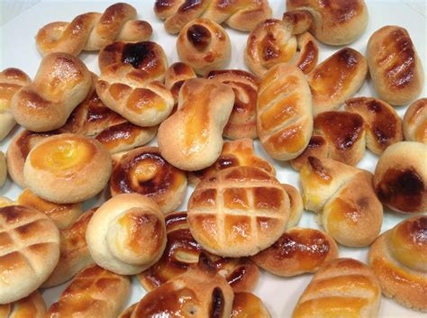 mazapanes caseros moldeados en formas diversas