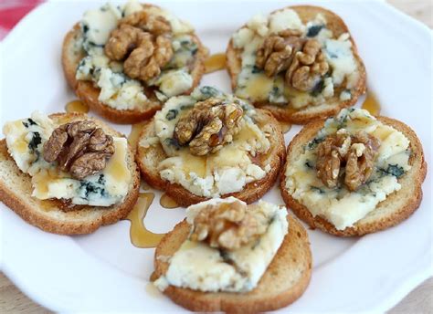 Nueces tostadas y procesadas para bizcocho