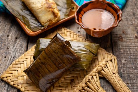 tamales oaxaqueños listos para cocer al vapor