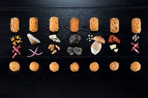 Variedad de croquetas vegetarianas indias
