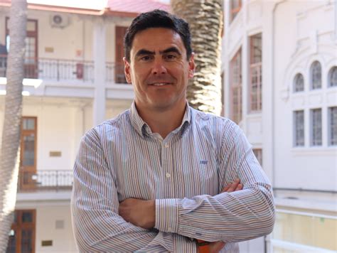 retrato oficial de Osvaldo Urrutia Silva, Subsecretario de Pesca y Acuicultura
