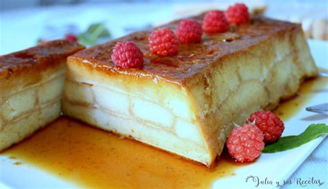 Plato de flan con bizcochos de soletilla y caramelo