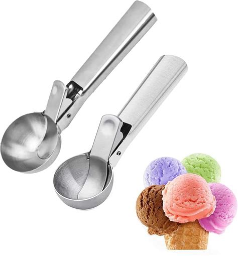 Esquema de porcionado de masa con cuchara de helado y técnica de marcado con el pulgar