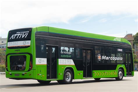 Esquema de un bus eléctrico Marcopolo Attivi Integral mostrando sus componentes principales: motor eléctrico, baterías y chasis Low Entry.