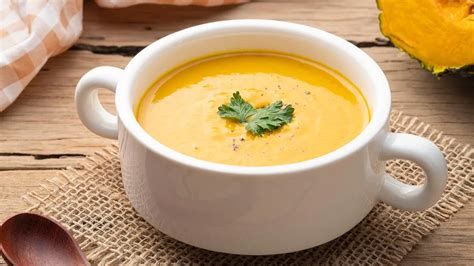 Infografía detallando los porcentajes de cada ingrediente en la sopa de zapallo KitchenPRO