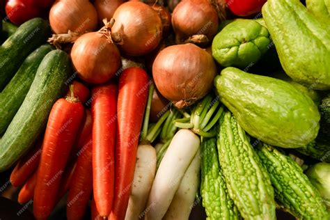 selección de verduras frescas para caldo