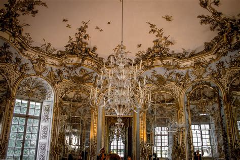 Interior del Salón de los Espejos del Balneario de Las Caldas