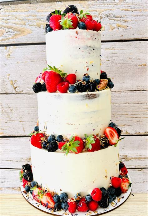 Ejemplo de una tarta de bodas moderna y creativa