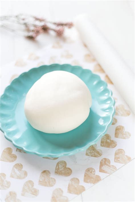 Masa de fondant de chocolate blanco lista para usar