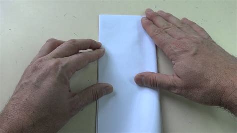 Esquema de cómo cortar y doblar una lata para hacer palomitas