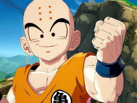 Primer plano de una torta decorada con un personaje de Dragon Ball Z, mostrando el delineado nítido y la aplicación de colores vibrantes y sombras.