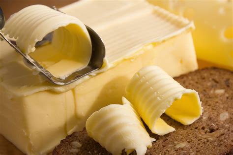 Esquema que muestra el proceso de obtención de manteca vegetal a partir de diversas fuentes de aceites vegetales.