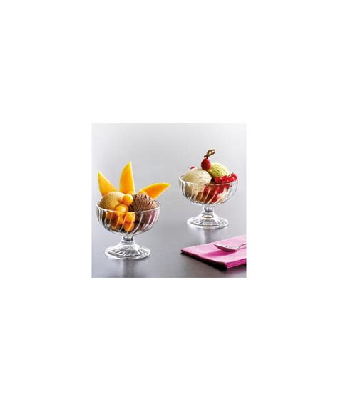 Primer plano de una copa Luminarc 