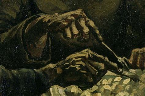 Detalle de las manos huesudas y los rostros toscos de los personajes en Los comedores de patatas