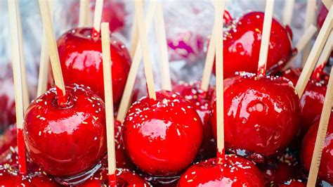 Manzanas de caramelo con toppings