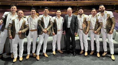 Foto de La Arrolladora Banda El Limón de René Camacho en concierto