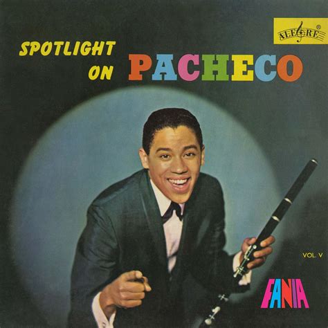 Johnny Pacheco, cofundador de Fania Records, figura clave en la definición y difusión de la salsa.