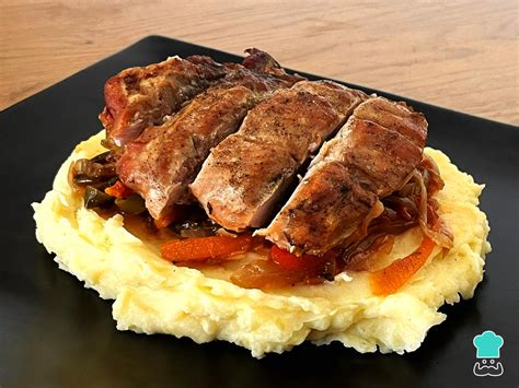 Platos representativos de Fuente Chilena: Plateada con caldo y Fricandela Wagyu.