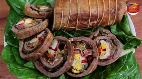 Ilustración de pastrami y arrollado huaso veganos.