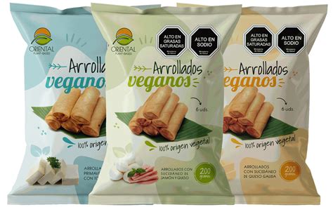 Variedad de arrollados veganos con diferentes rellenos.