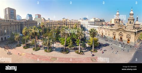 Mapa de Santiago destacando la Plaza de Armas y el Portal Fernández Concha
