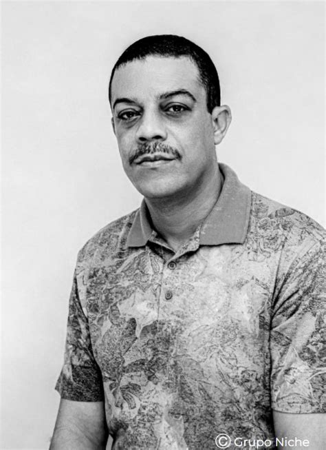 Retrato de Jairo Varela, fundador del Grupo Niche