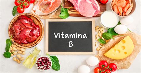 Esquema nutricional que destaca el complejo vitamínico B y aminoácidos presentes en la levadura de cerveza