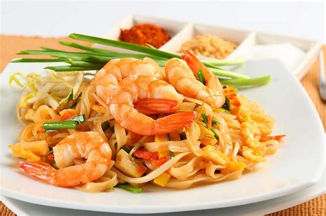 Foto de un plato de Pad Thai tradicional